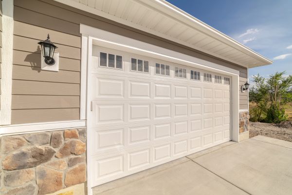 Garage Siding Repair in Lincoln