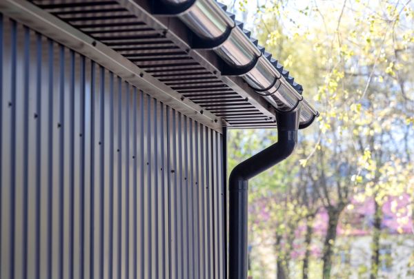 Sheet Metal Siding Repair in Lincoln