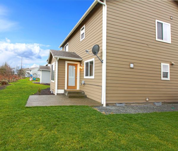 Clapboard Siding Repair in Lincoln